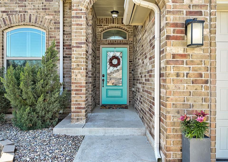 1st image of 8312 NW 138th Cir