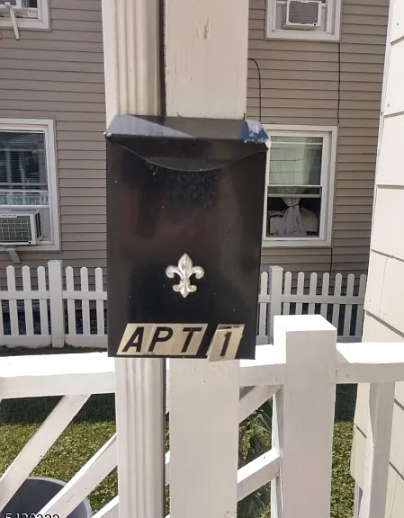 83 Allen St #1 — Photo 4