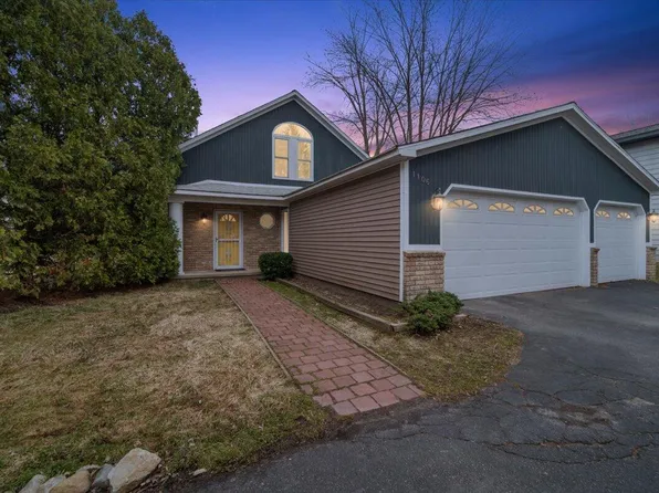 1106 Westmoor Dr NW, Grand Rapids, MI 49504