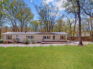 121 Lochinvar Rd, Greeley, PA 18425