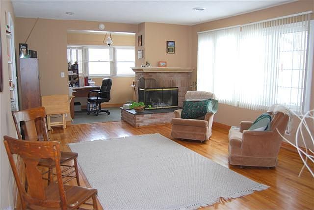 2nd image of 212 Glen Ave