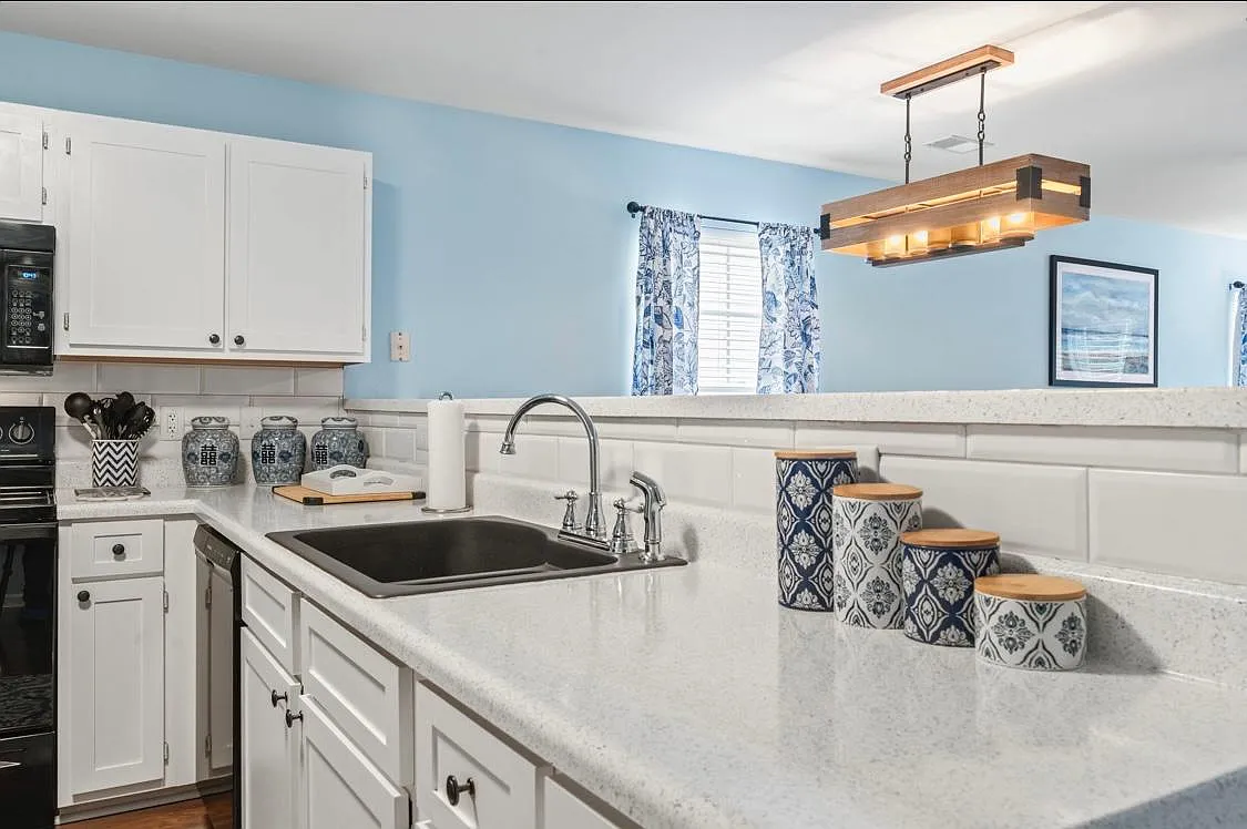 1274 River Oaks Dr — Photo 3