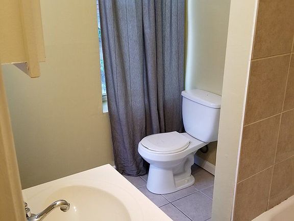 3rd image of 3920 California Ave