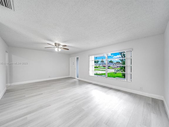 4th image of 5801 NW 70th Ave