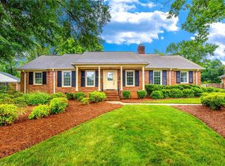 4206 Dogwood Dr, Greensboro, NC 27410
