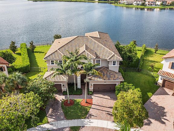3rd image of 8750 Lakeview Drive