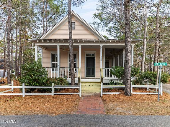 2nd image of 5022 Walton Street