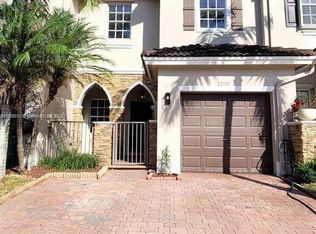 22577 SW 89th Pl, Cutler Bay, FL 33190