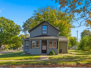 210 N Locust St, Winfield, IA 52659