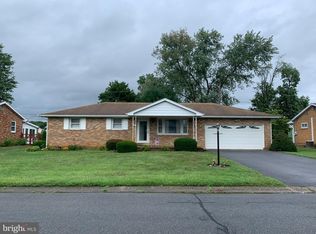 73 Colonial Rd, Allentown, PA 18109