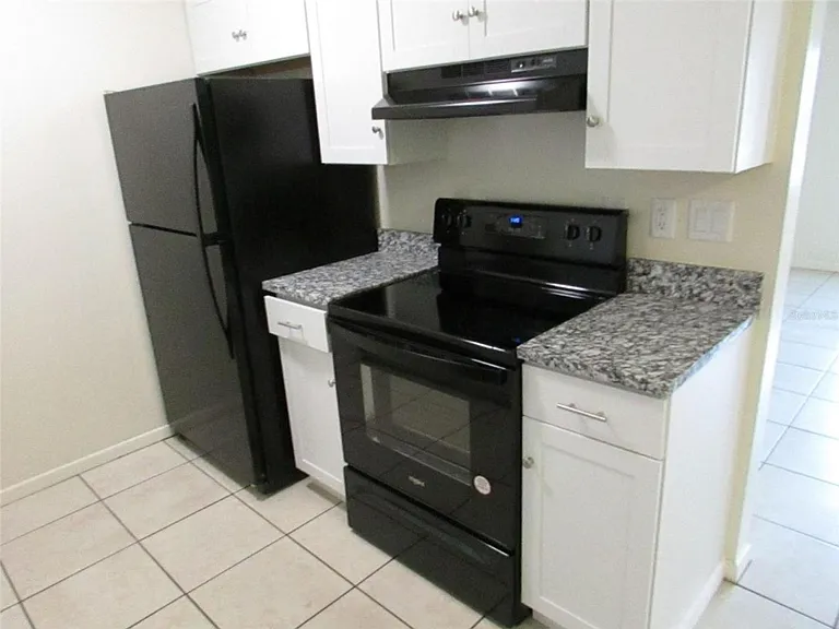 822 S Lone Oak Dr — Photo 4