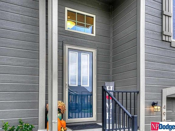 2nd image of 4907 N 165th St