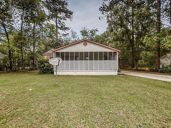 2nd image of 1617 Garland Pl