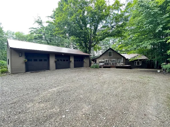 303 Shanty Creek Rd, Central Square, NY 13036