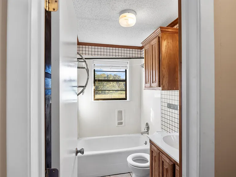 24480 State Highway 79 — Photo 18