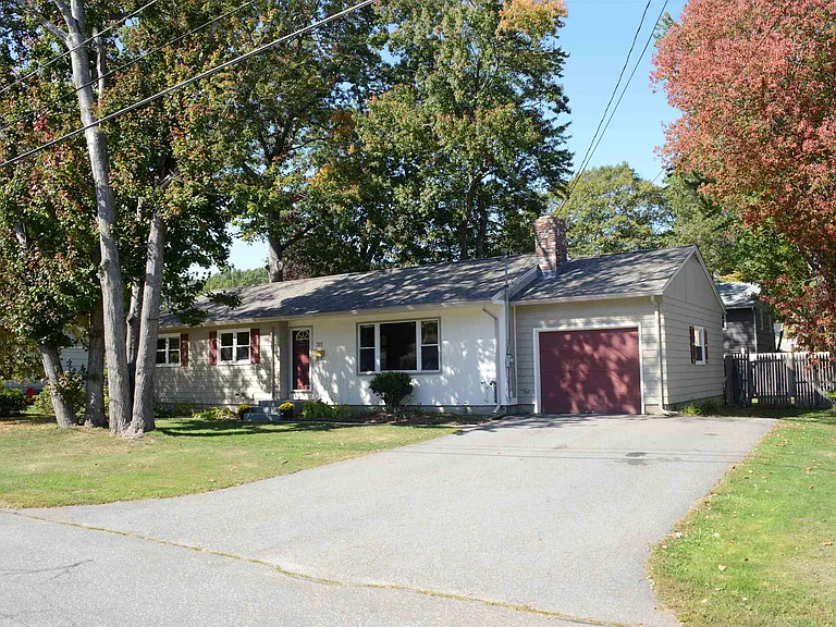 311 McKinley Rd — Photo 6
