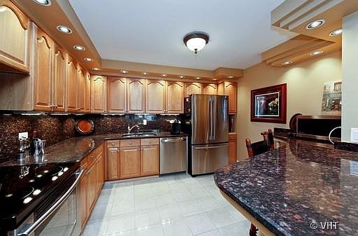 3rd image of 110 E Delaware Pl APT 1404