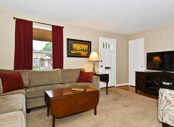 4th image of 7028 Holly Hills Ave