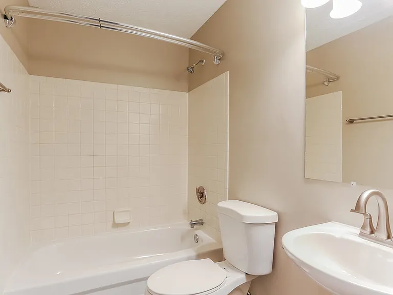 8711 Firstgate Dr — Photo 15