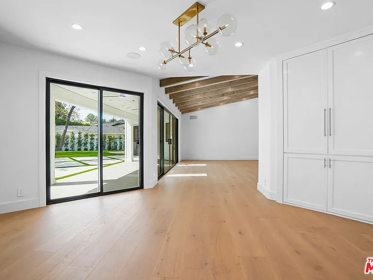 4097 Sapphire Dr — Photo 22
