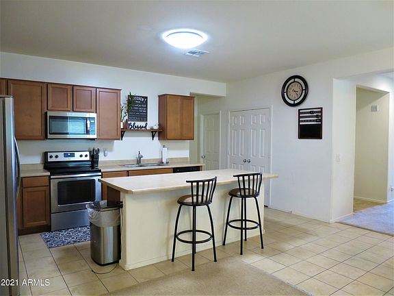 5th image of 18054 W Tina Ln