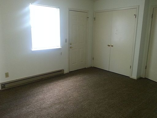 4th image of 709 Patton Cir APT 33