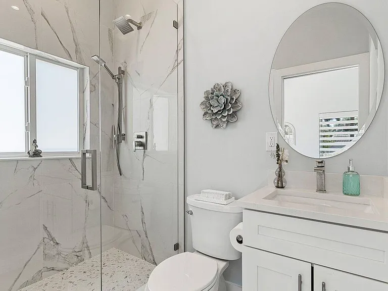 1008 SE 10th Ct — Photo 30
