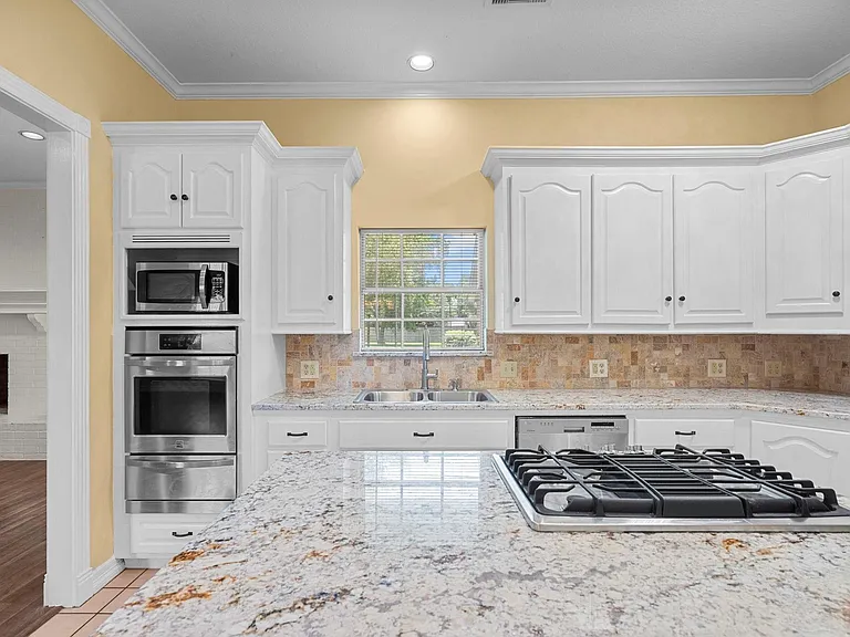 616 Westwood Cir — Photo 16