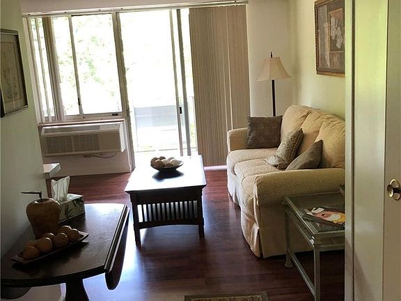 3rd image of 1800 Roundhill Rd APT 307