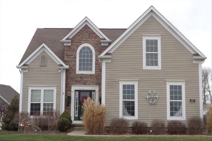 1st image of 597 Dover Dr
