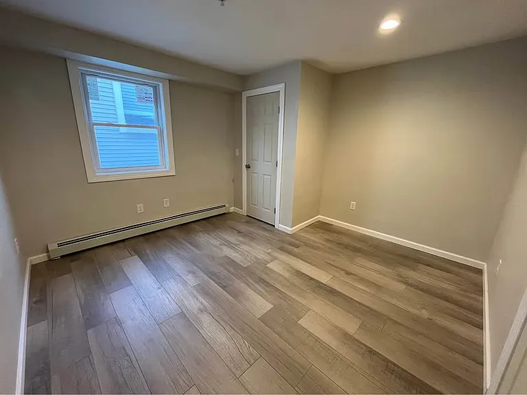 34 Prospect St — Photo 4