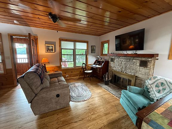 5th image of 2054 Moon Lake Rd
