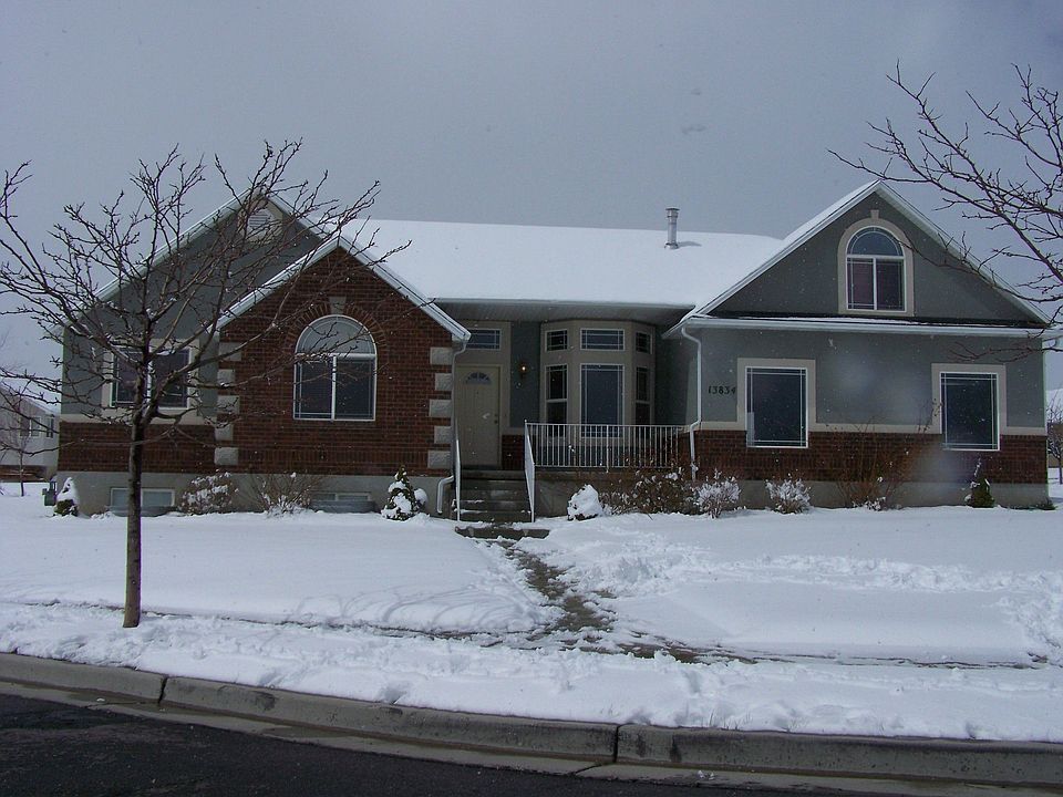 1st image of 13834 S Crimson Glory Ct