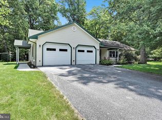 569 Texter Mountain Rd, Robesonia, PA 19551