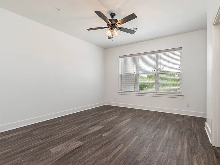 1533 Pine Ridge Dr #107 — Photo 17