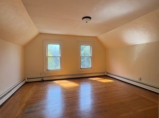 799 Elm St Unit 3, New Haven, CT 06511