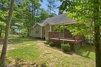 104 Cedar Ln — Photo 21