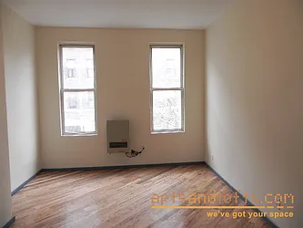 Rented by aptsandlofts.com