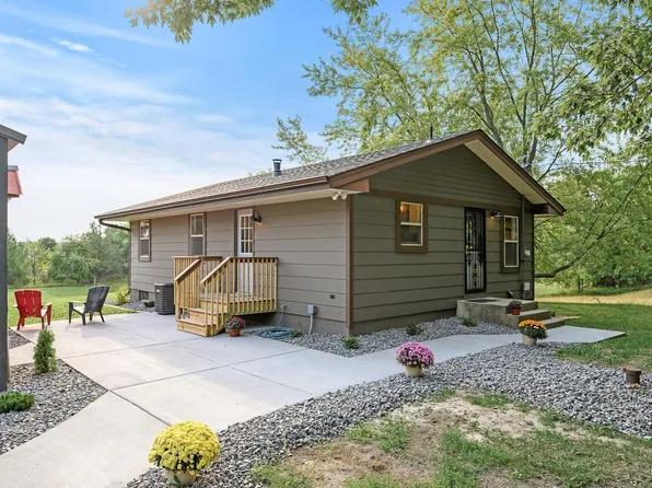 47585 Cedarcrest Trl, Rush City, MN 55069