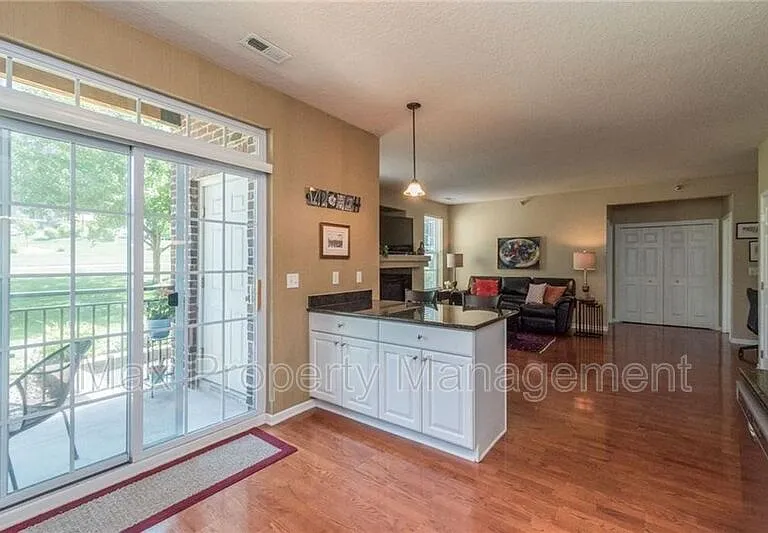 3031 Grand Ave #104 — Photo 6