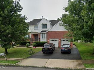 30 Irene Ct, Lakewood, NJ 08701