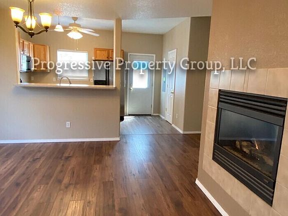 3rd image of 2533 Leoti Dr