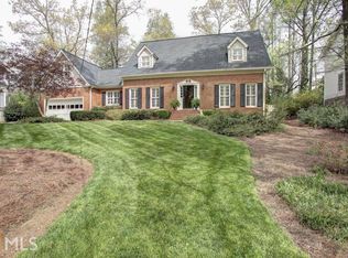 5039 Riverhill Rd NE, Marietta, GA 30068
