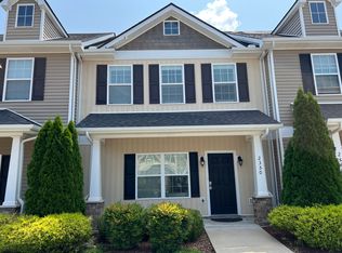 2350 New Holland Cir, Murfreesboro, TN 37128