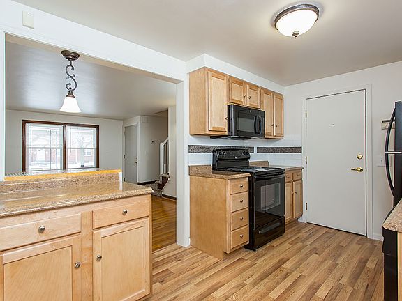 4th image of 100 Athol St #95R