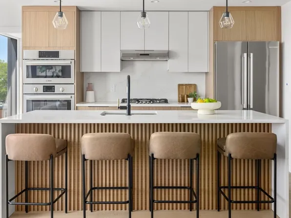 125 Lowell St #3B, Somerville, MA 02143