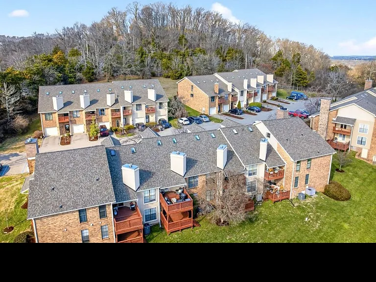 125 Villa View Ct — Photo 3