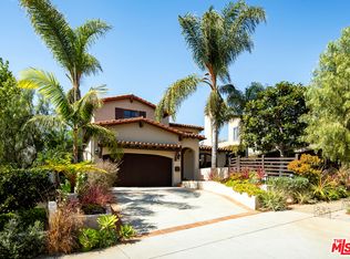 1107 Chautauqua Blvd, Pacific Palisades, CA 90272