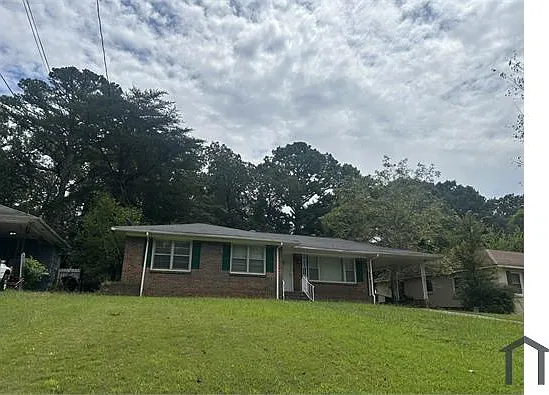 1177 Dogwood Ln