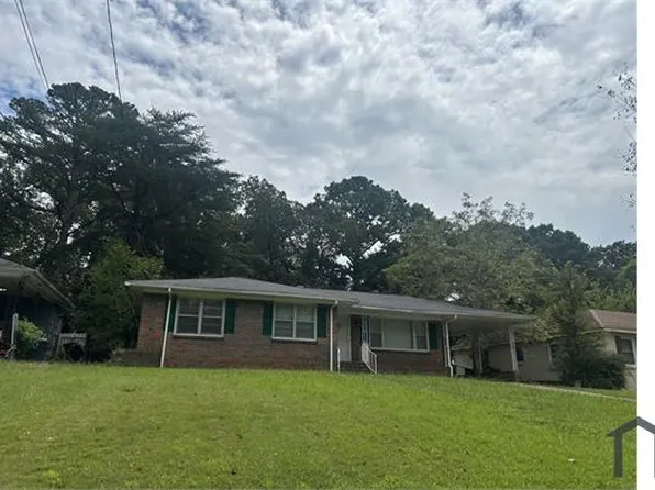 1177 Dogwood Ln, Birmingham, AL 35215